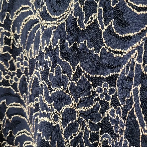 Motherhood Maternity Lace Gender Reveal Dress - Picture 7 of 11